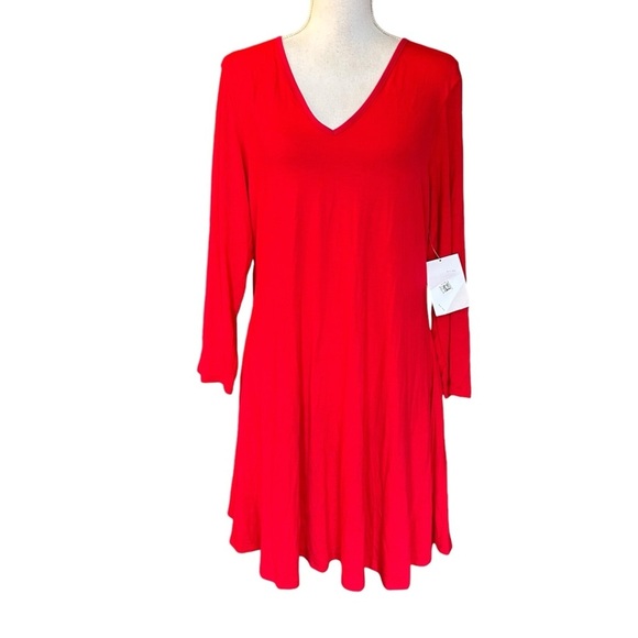 24seven Comfort Apparel Three Quarter Sleeve V-Neck Maternity Tunic Top Red NEW - Picture 2 of 10